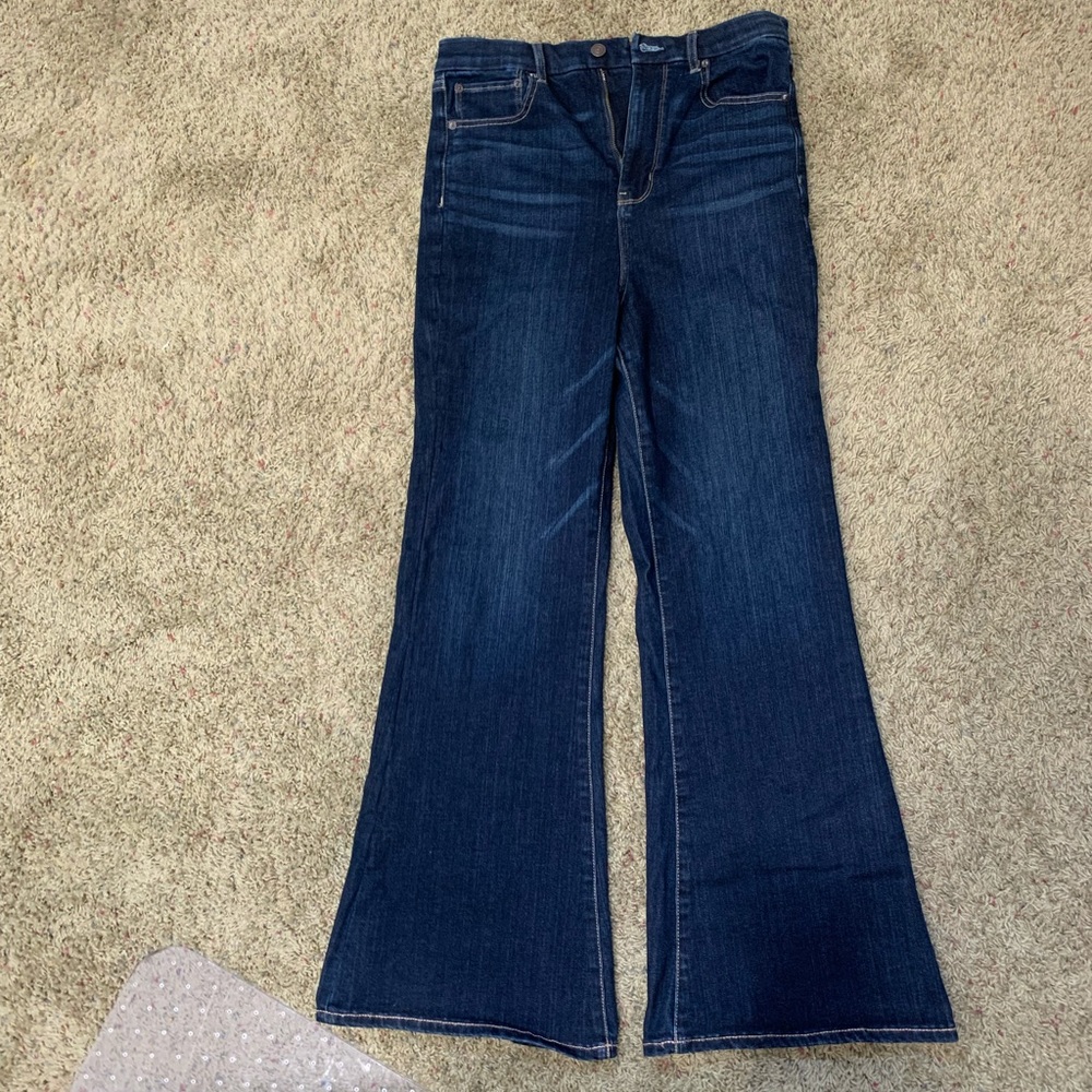 Size 12 American Eagle Flare Jeans Ultra high rise